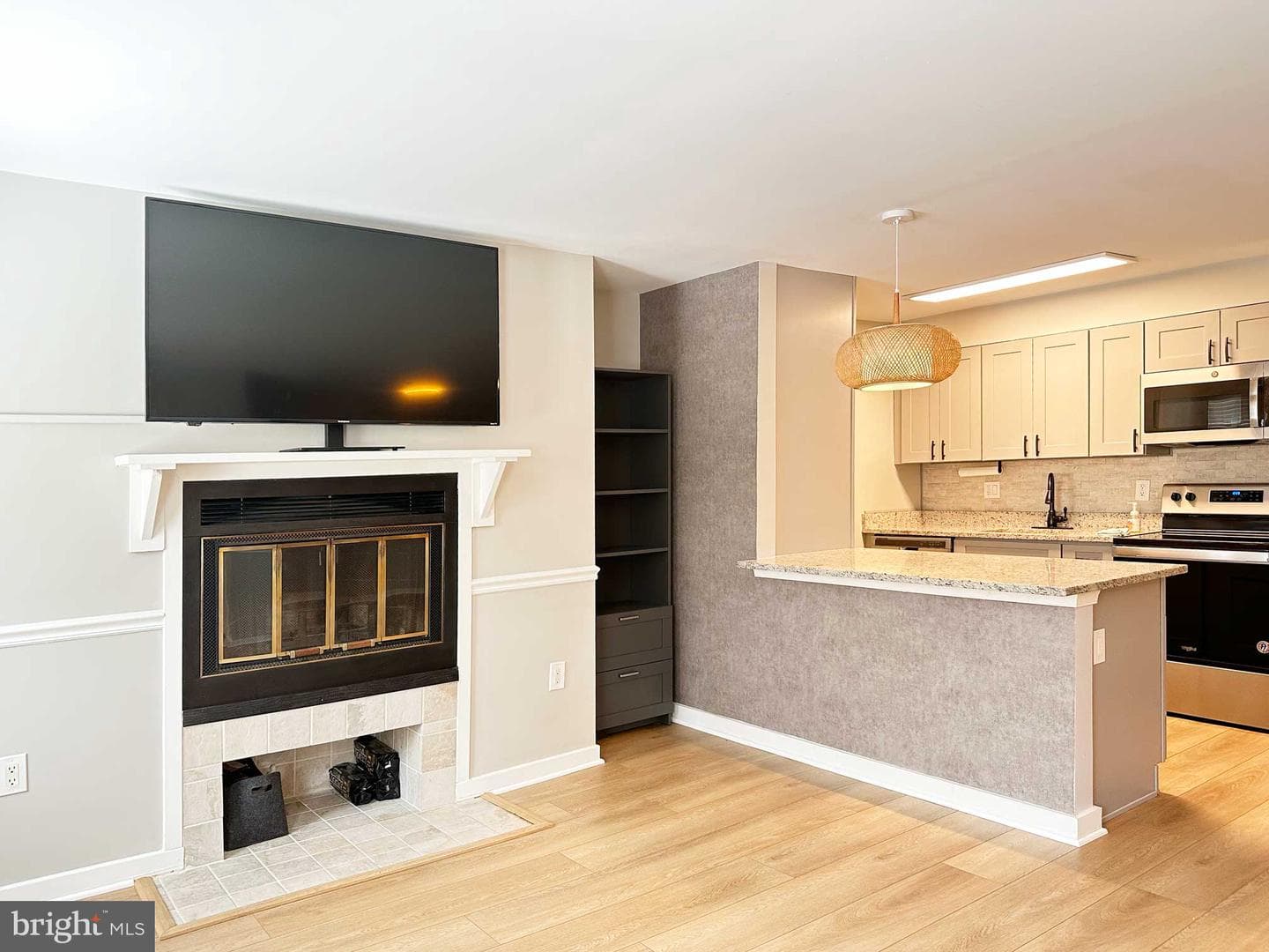 138 W Barre Street #r 31 photo 7
