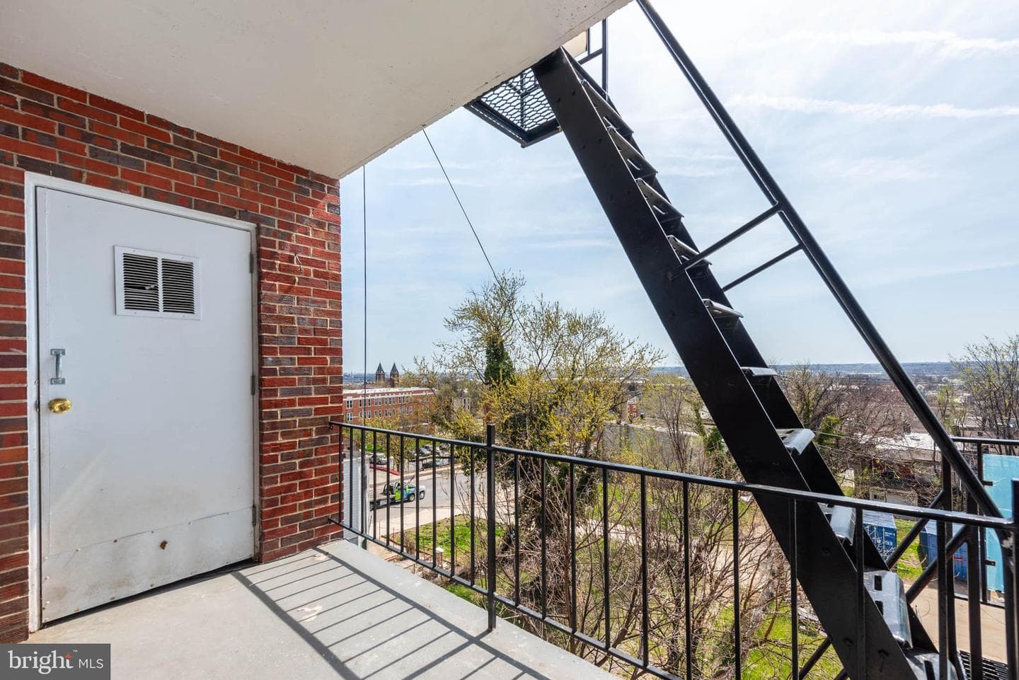 1911 W Baltimore Street photo 23