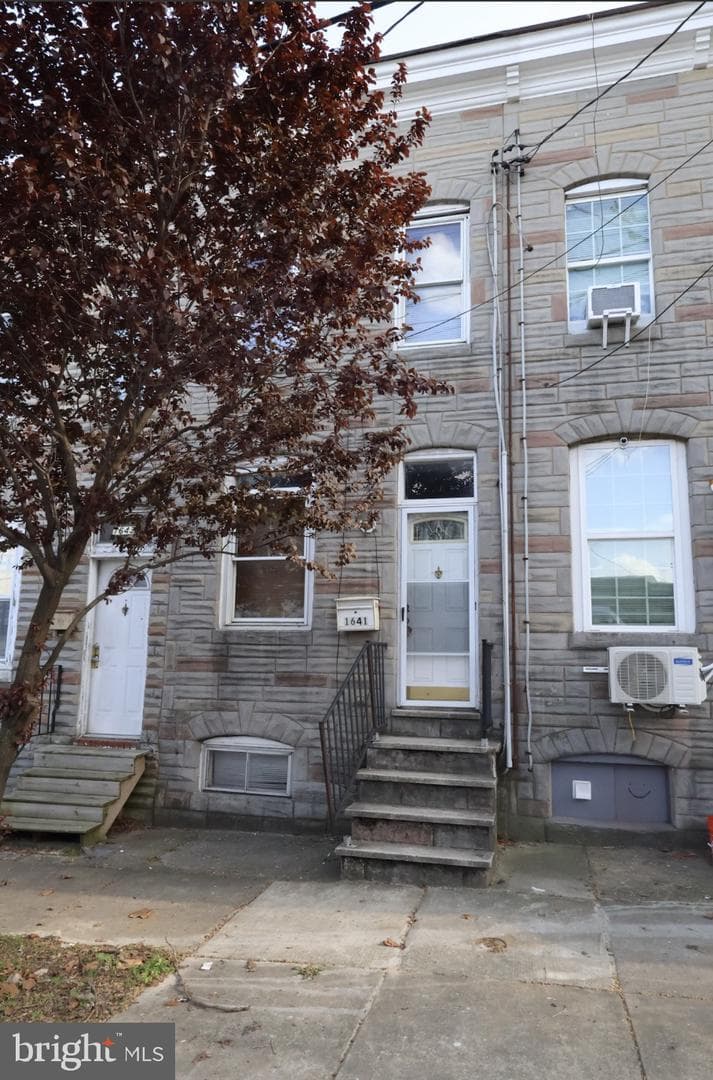 1641 Ceddox Street photo 1