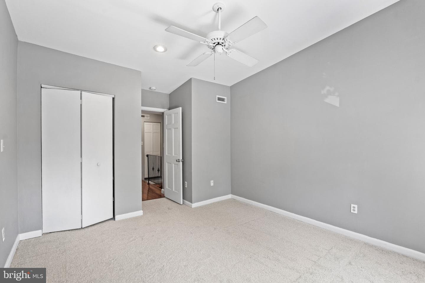 2226 Essex Street photo 22