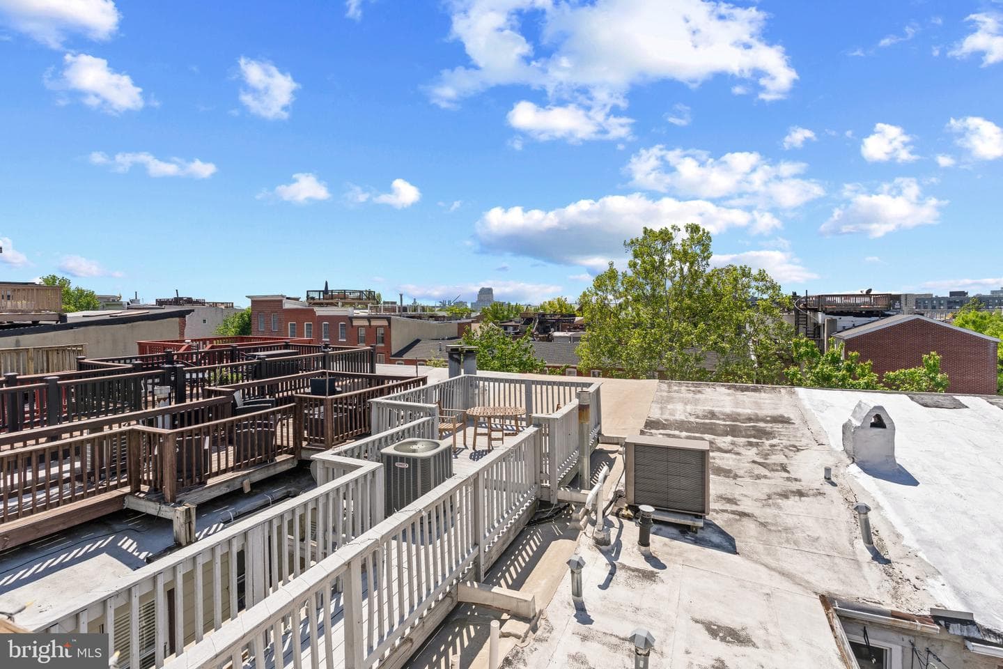 2226 Essex Street photo 34