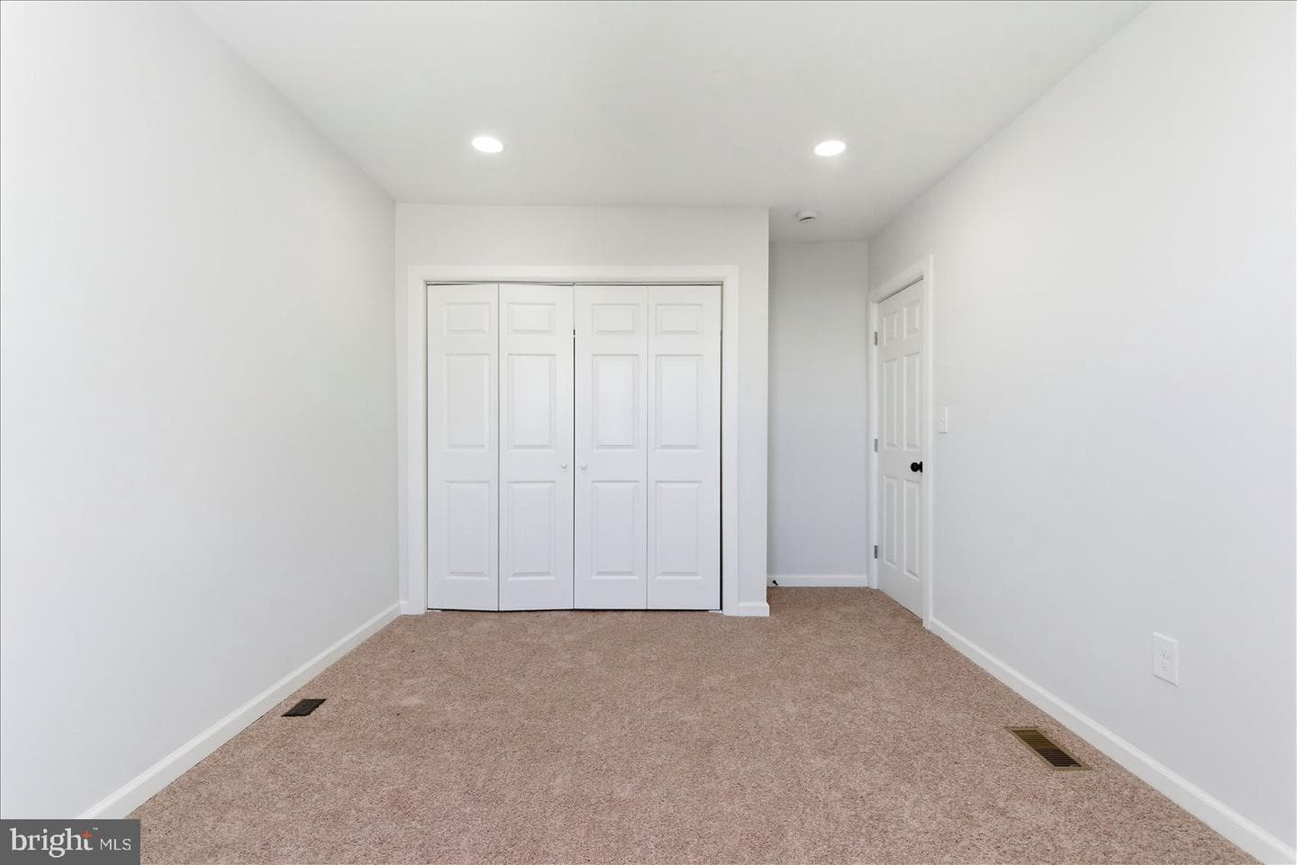 2009 Ruxton Avenue photo 23