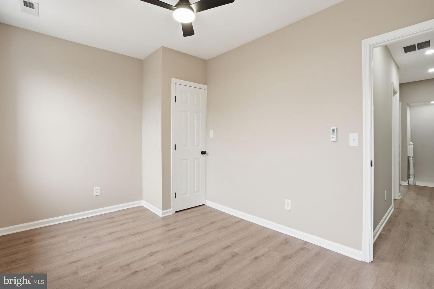 2710 Mura Street photo 20