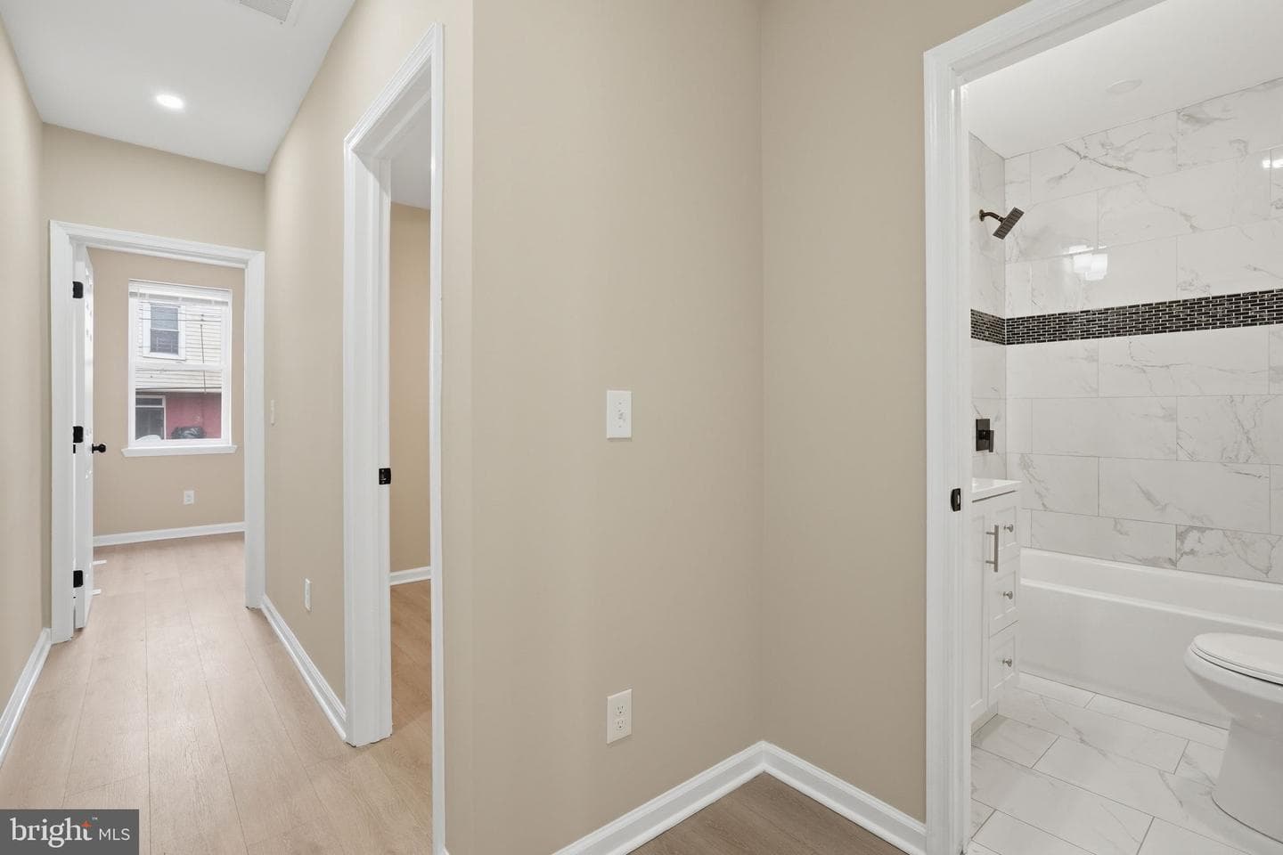 2710 Mura Street photo 23