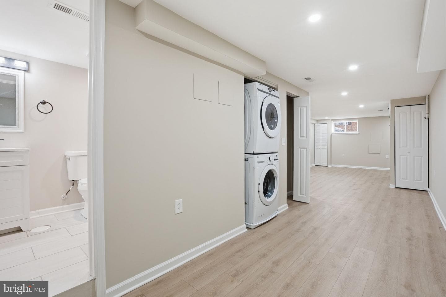 2710 Mura Street photo 28