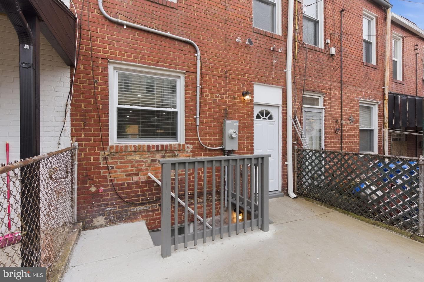 2710 Mura Street photo 30