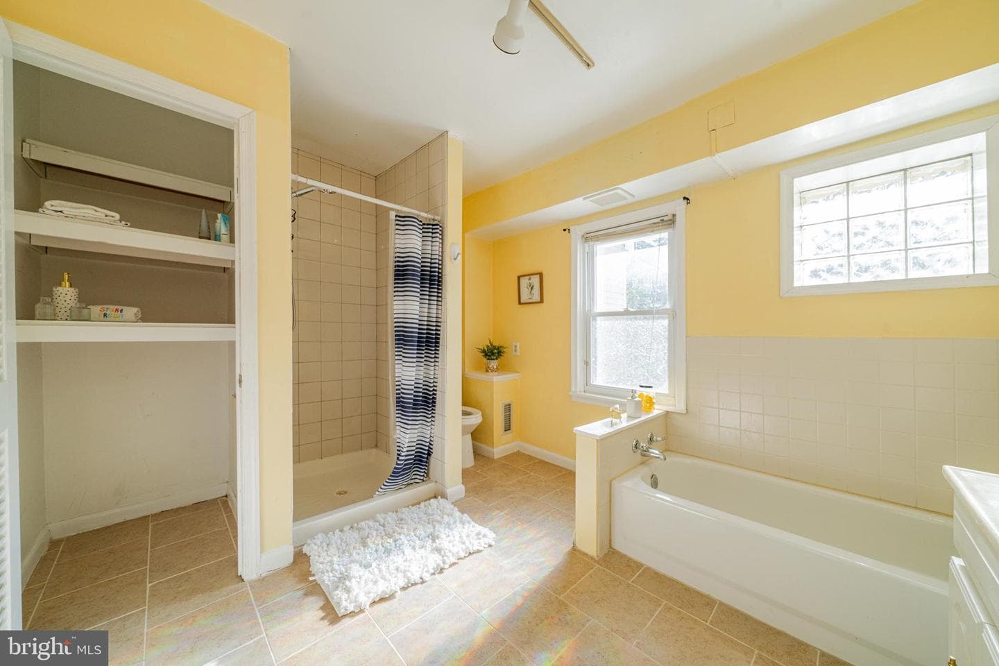 1432 S Charles Street photo 34