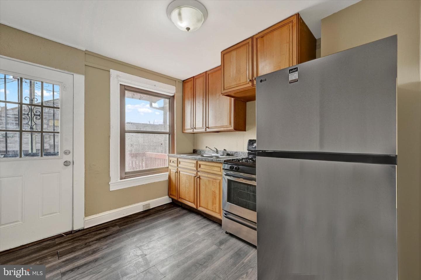 2528 Mcculloh Street photo 12