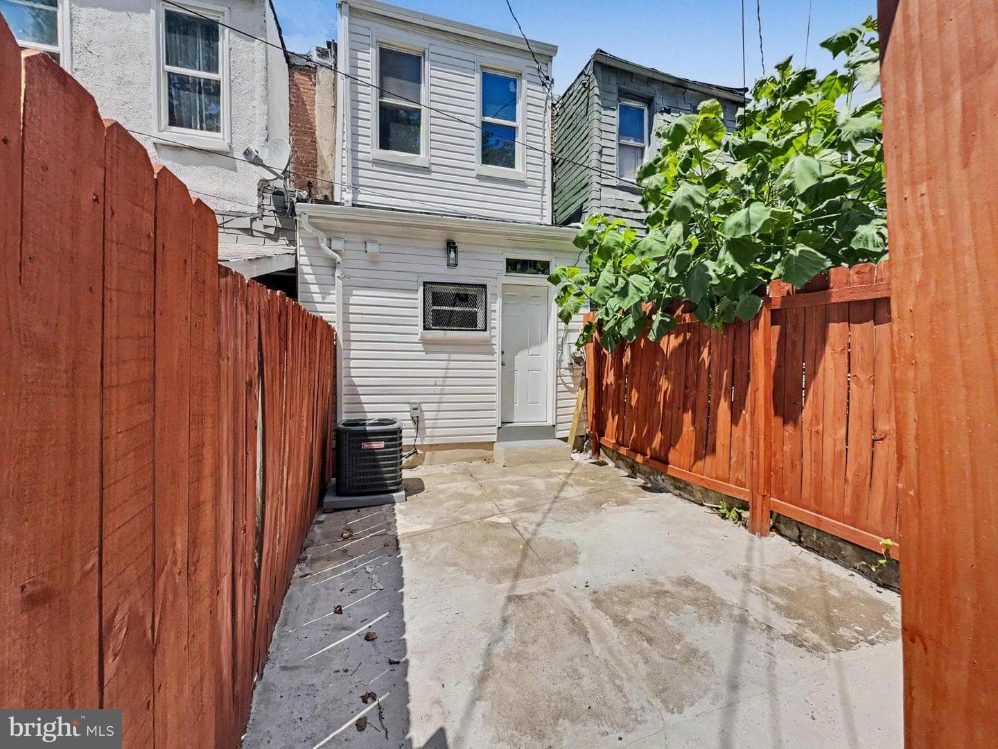 2129 E Federal Street photo 29
