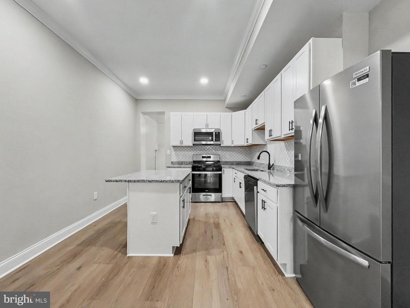 2129 E Federal Street photo 9