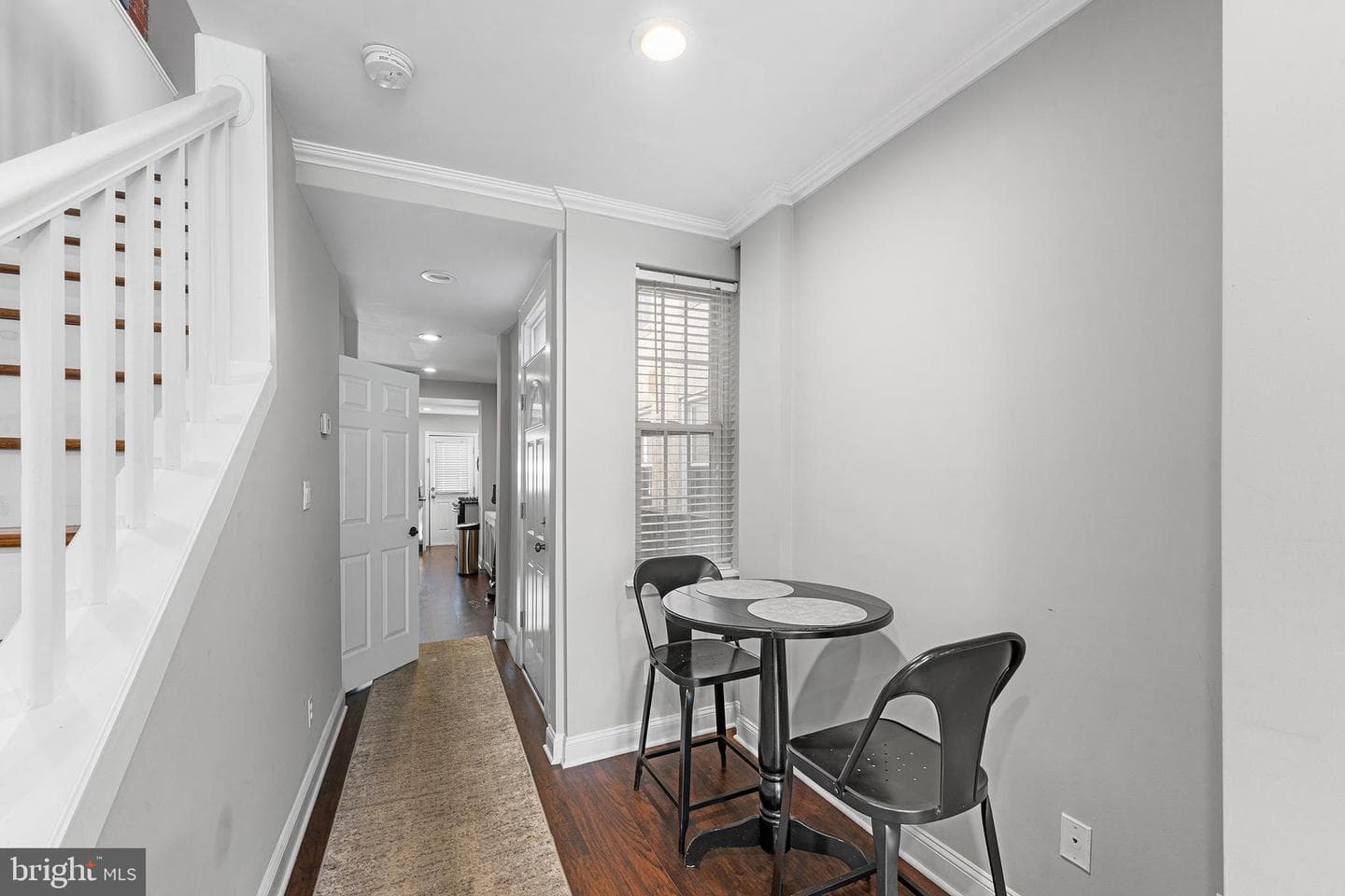 807 S Luzerne Avenue photo 7