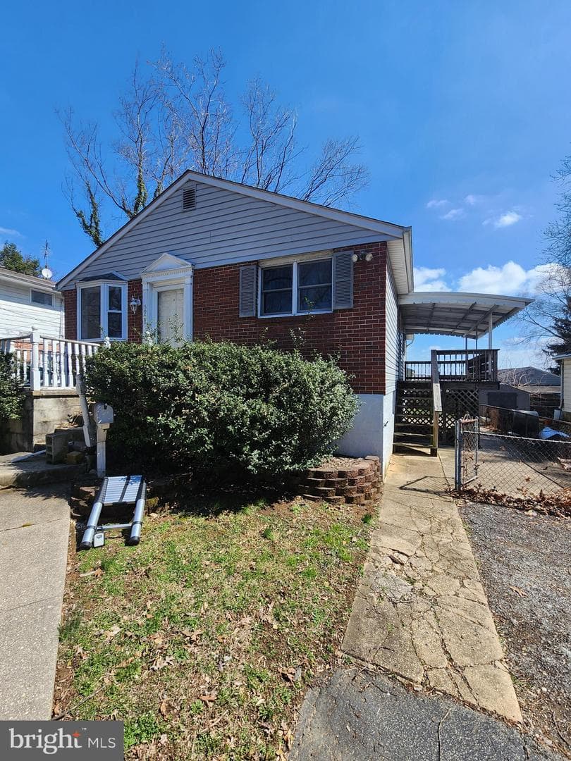 5923 Fairwood Avenue photo 13