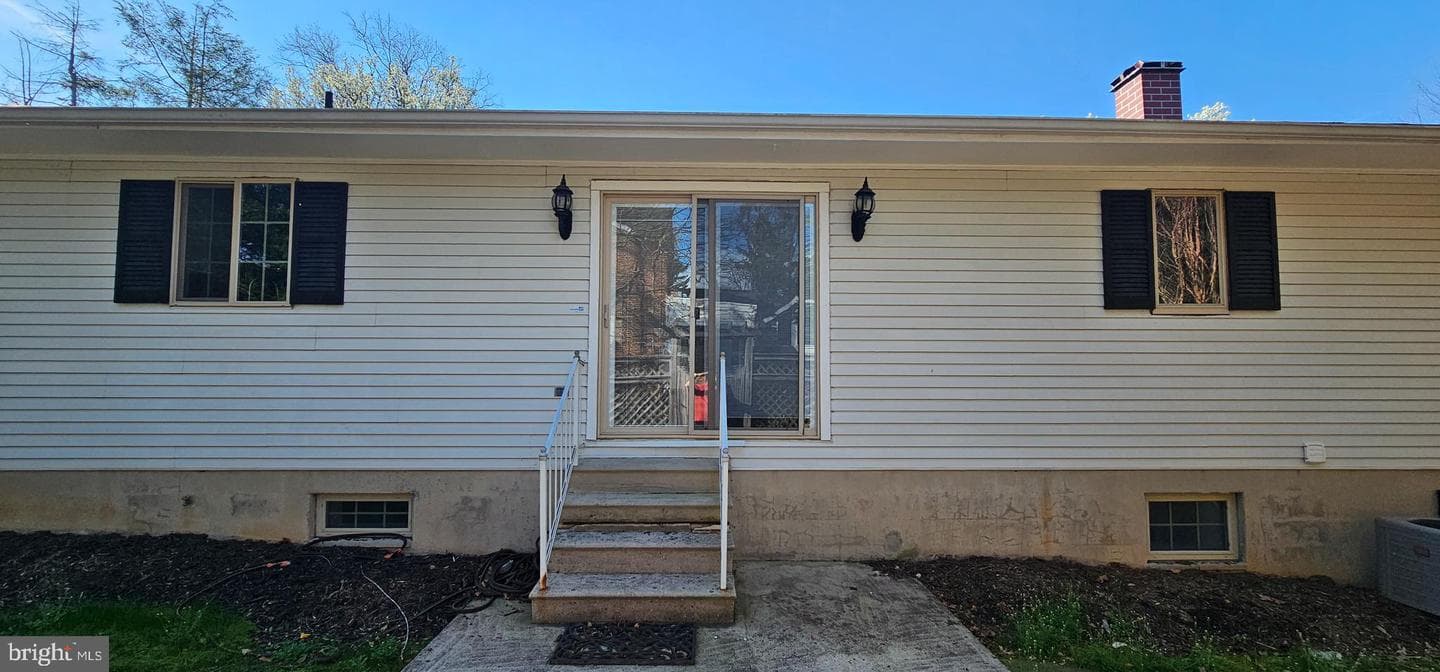 5806 N Charles Street photo 35