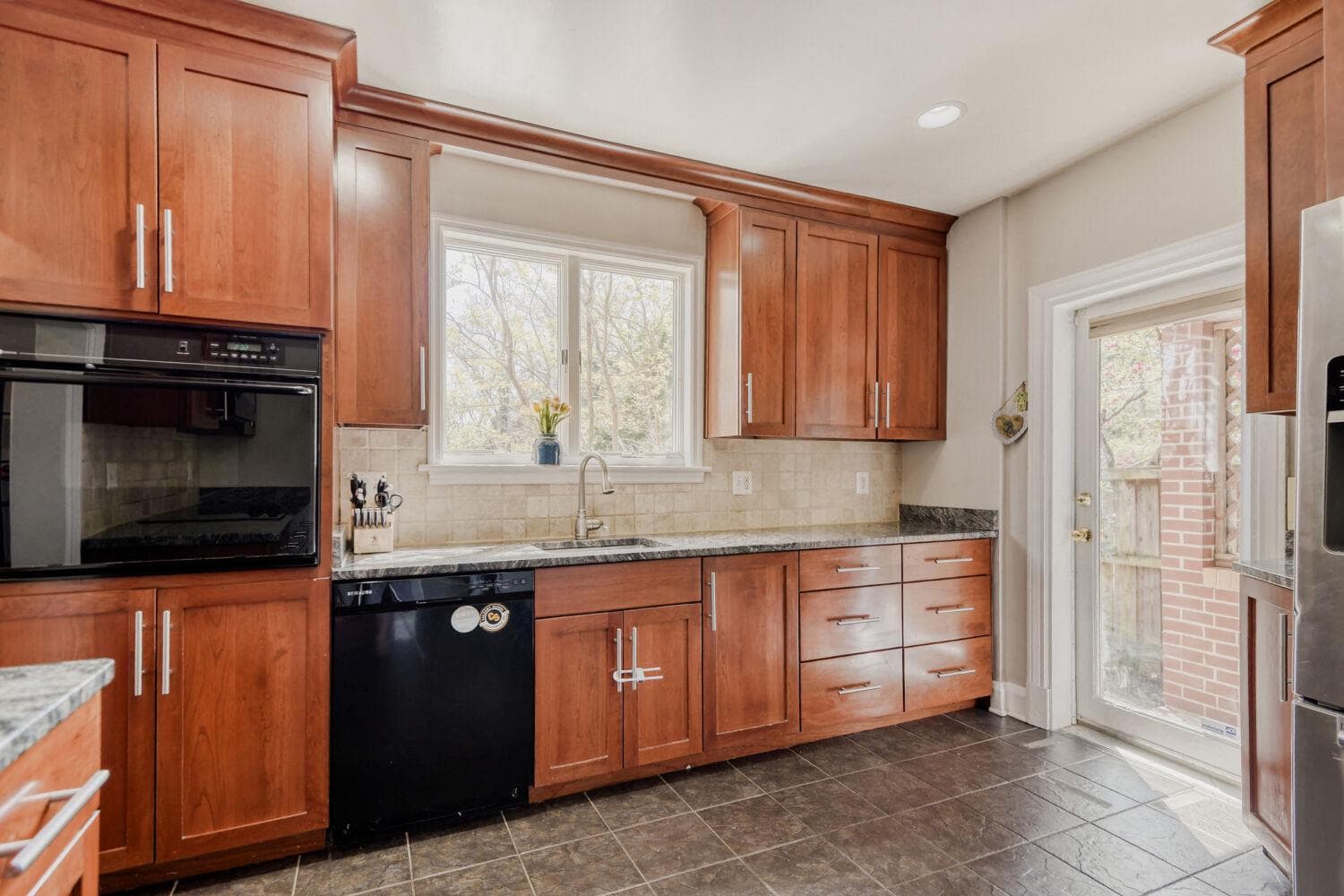 211 E Lake Avenue photo 10