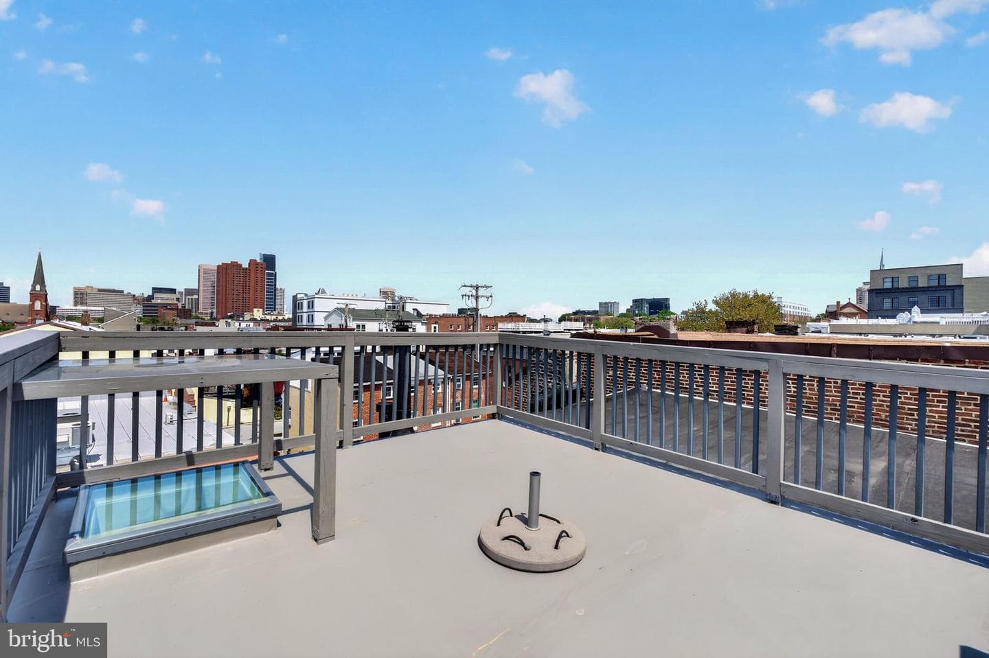 25 West Street W photo 38