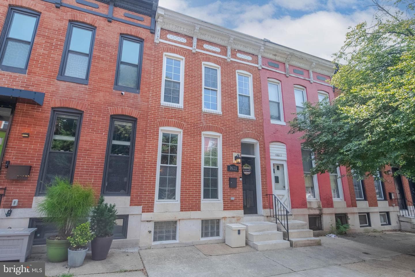 1621 S Charles Street photo 4