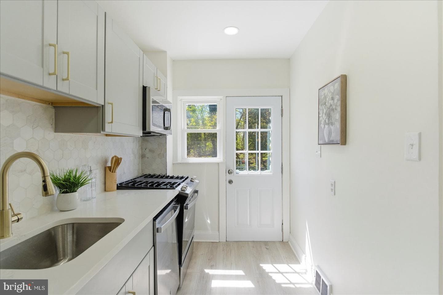 40 Hillvale Road photo 11