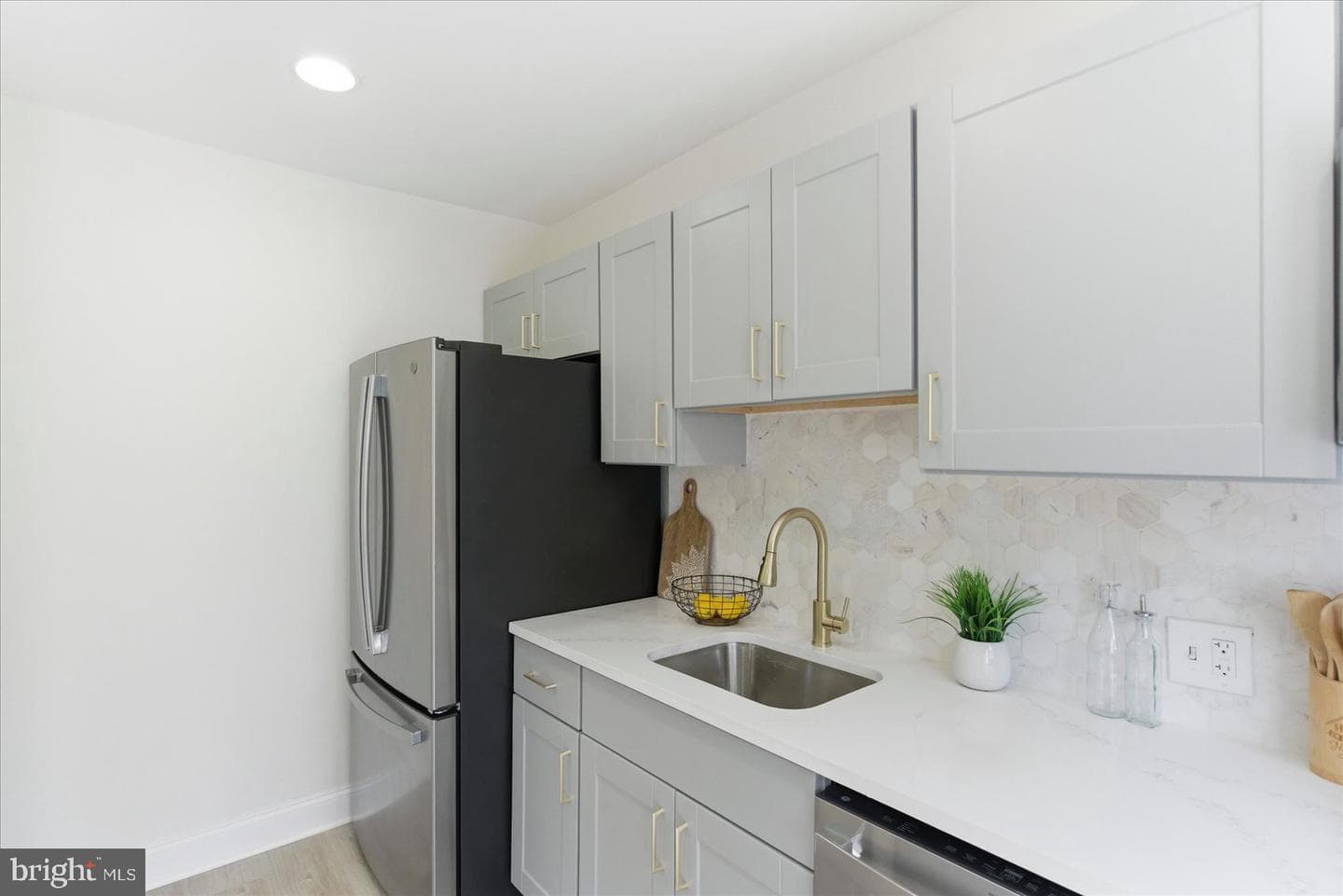 40 Hillvale Road photo 12