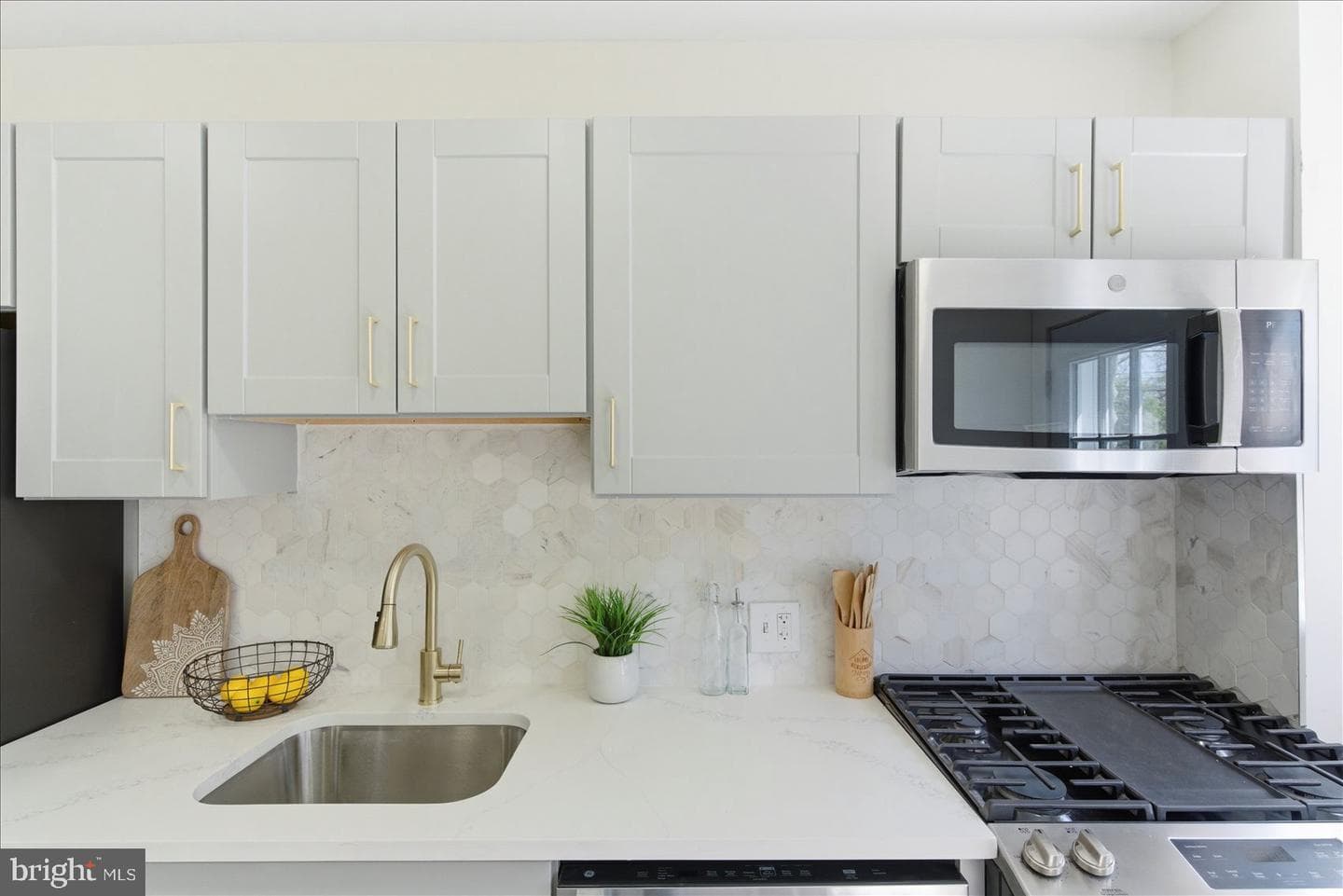 40 Hillvale Road photo 13