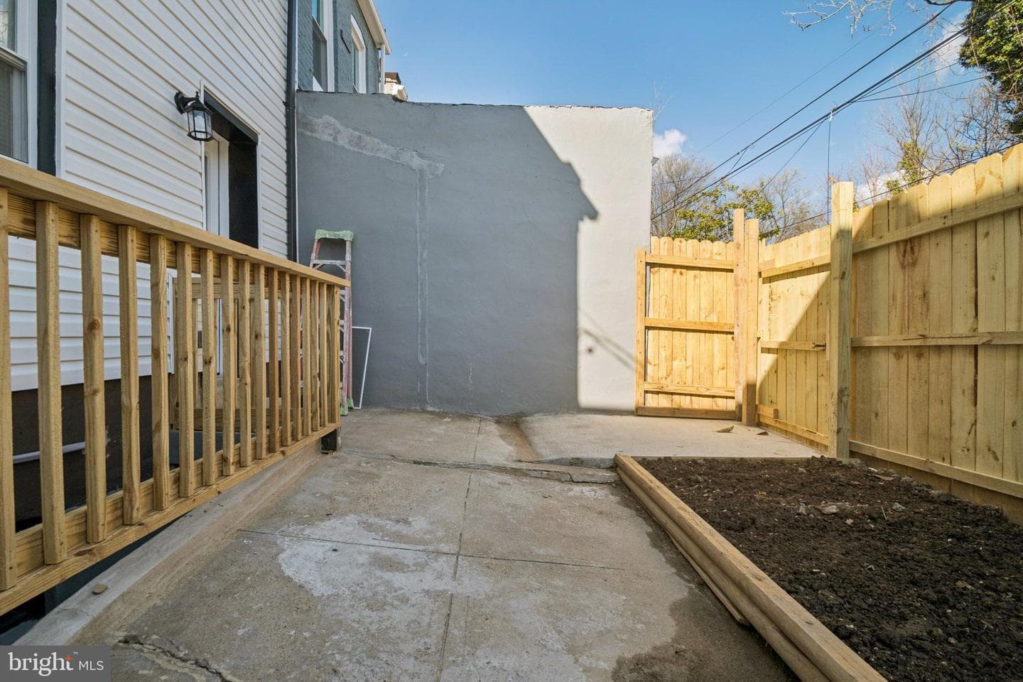 530 E 38th Street photo 12