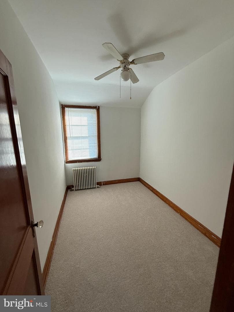 4100 Kinsway photo 3