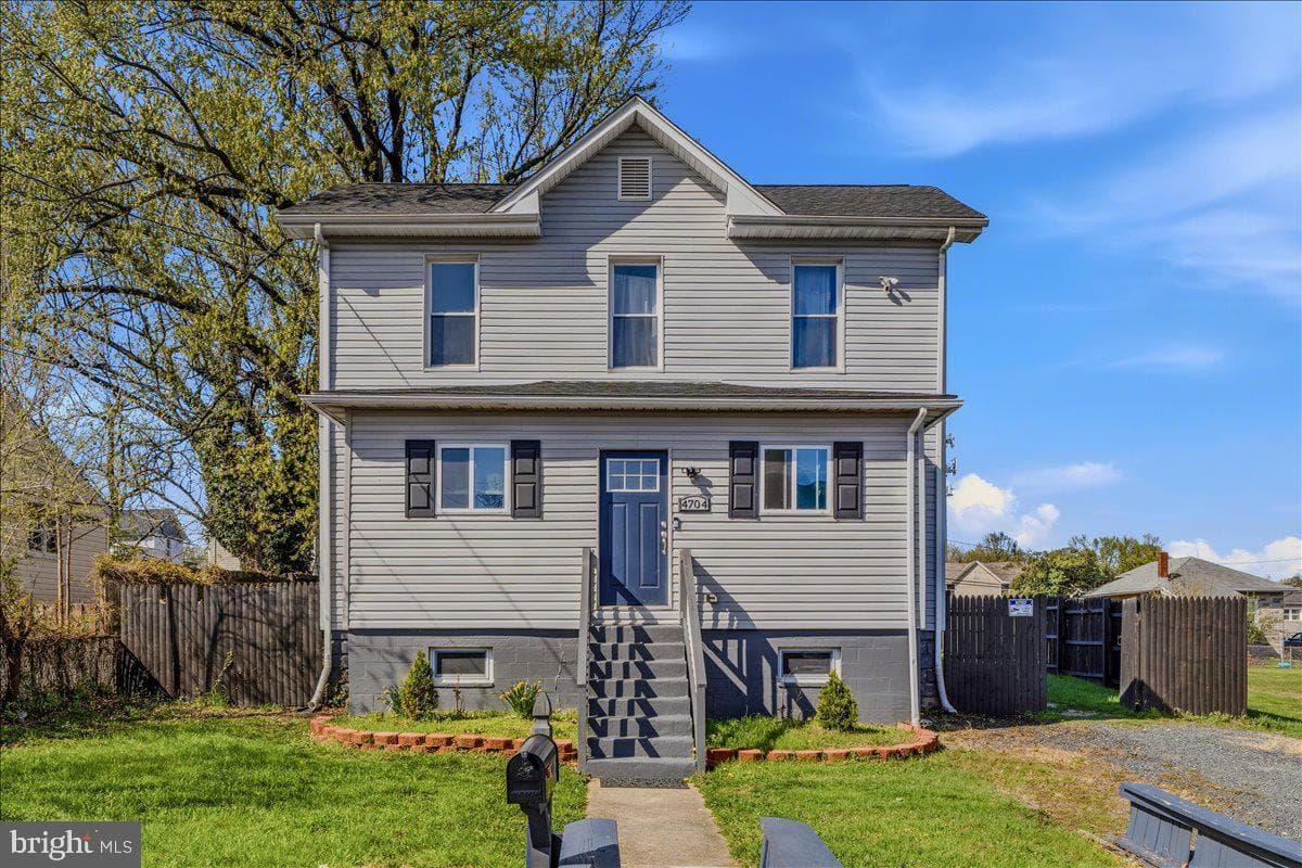 4704 Charleston, Baltimore