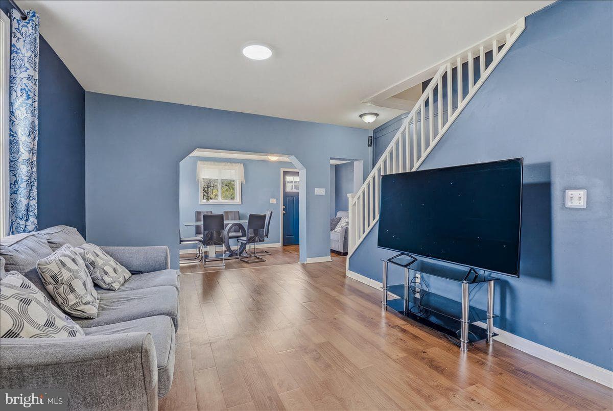 4704 Charleston photo 14
