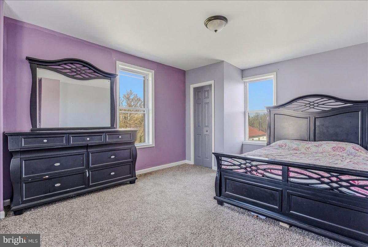 4704 Charleston photo 19