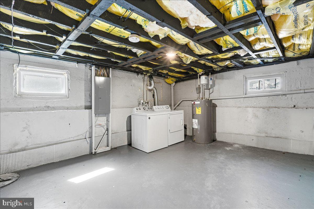 4704 Charleston photo 23