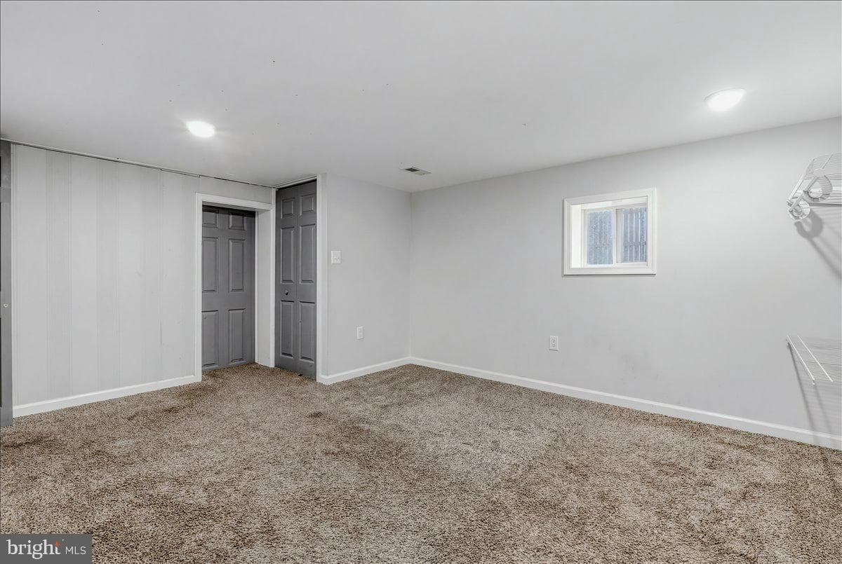 4704 Charleston photo 24