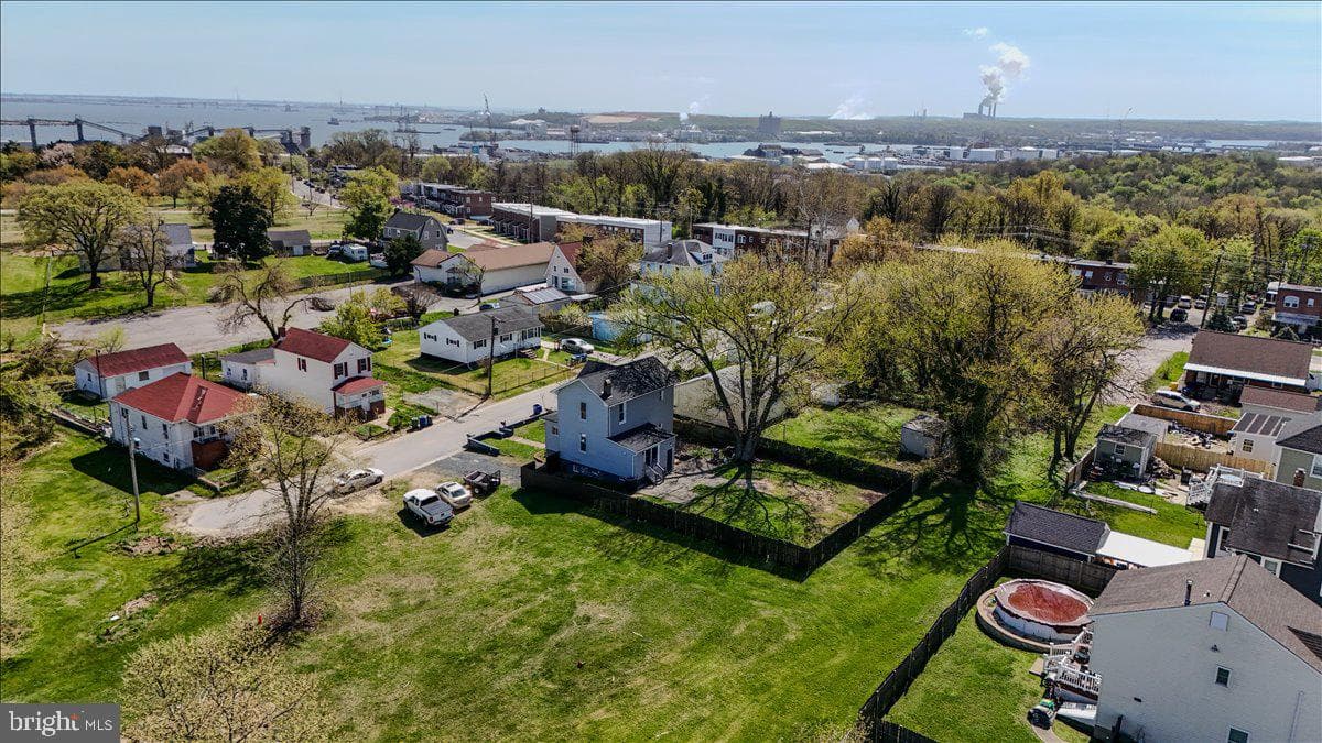 4704 Charleston photo 34