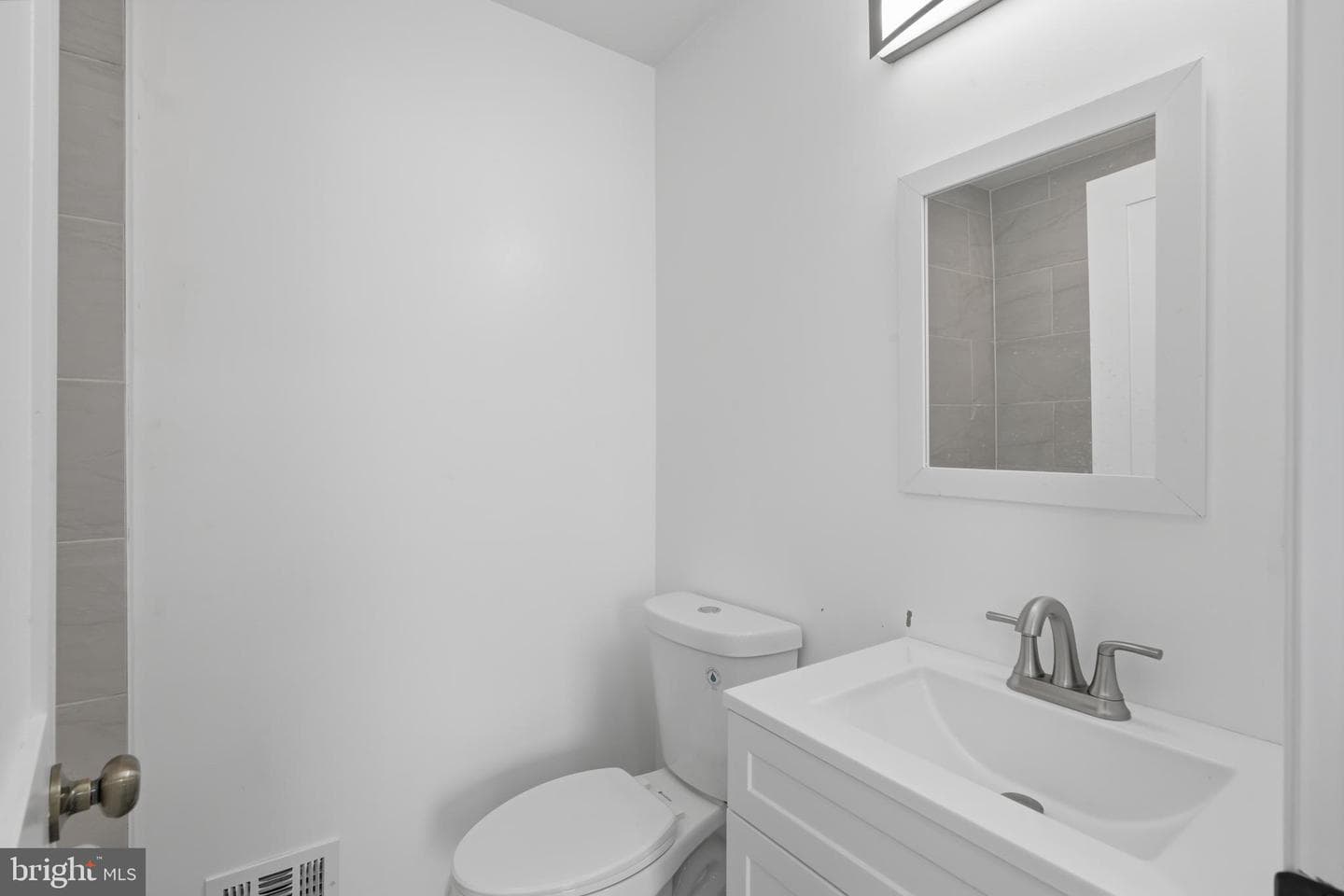 1646 N Washington Street photo 13