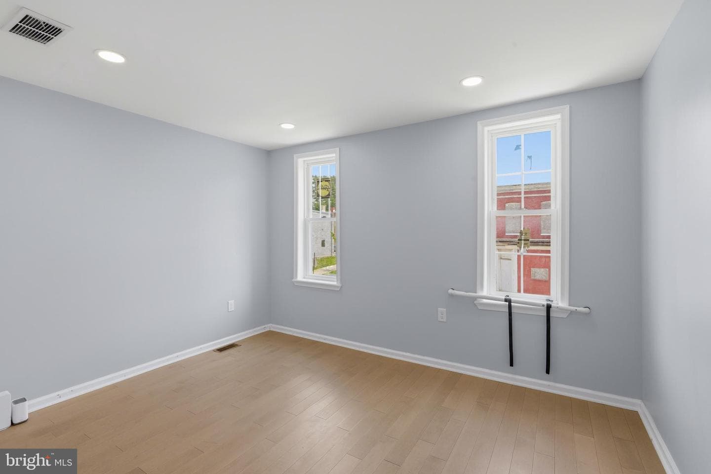 1646 N Washington Street photo 18