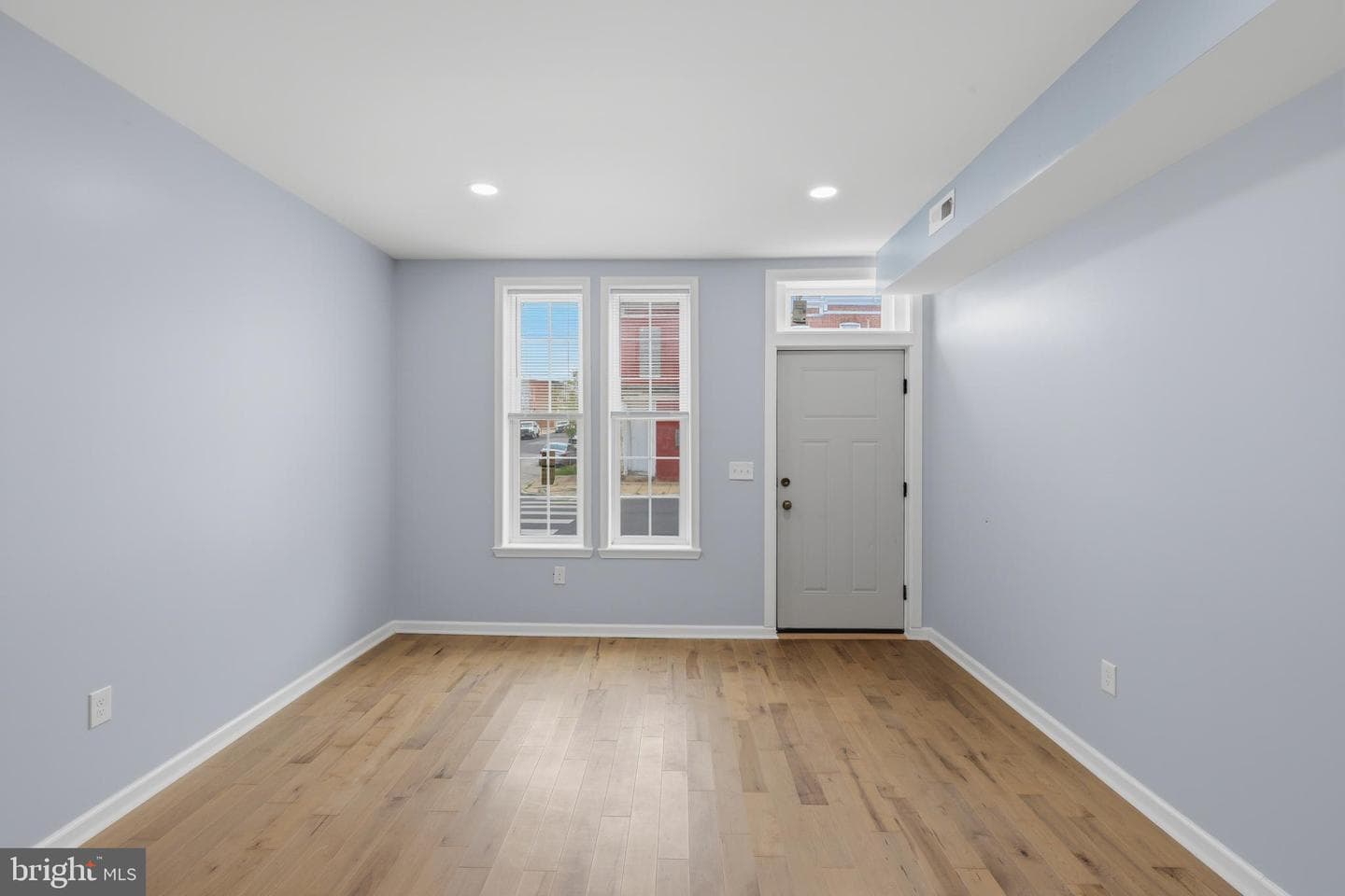1646 N Washington Street photo 3