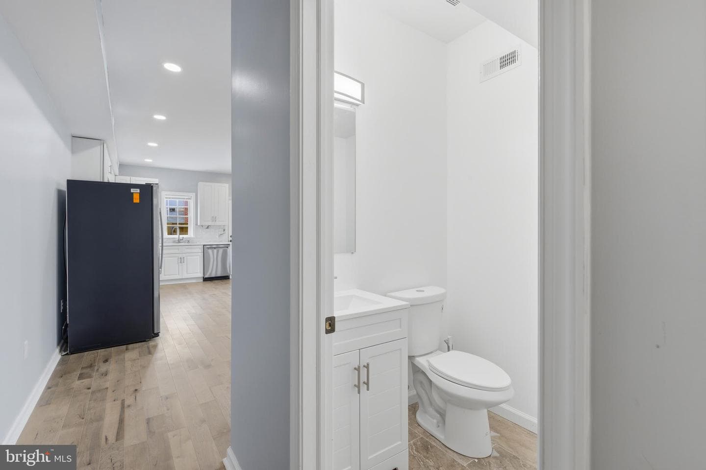 1646 N Washington Street photo 9