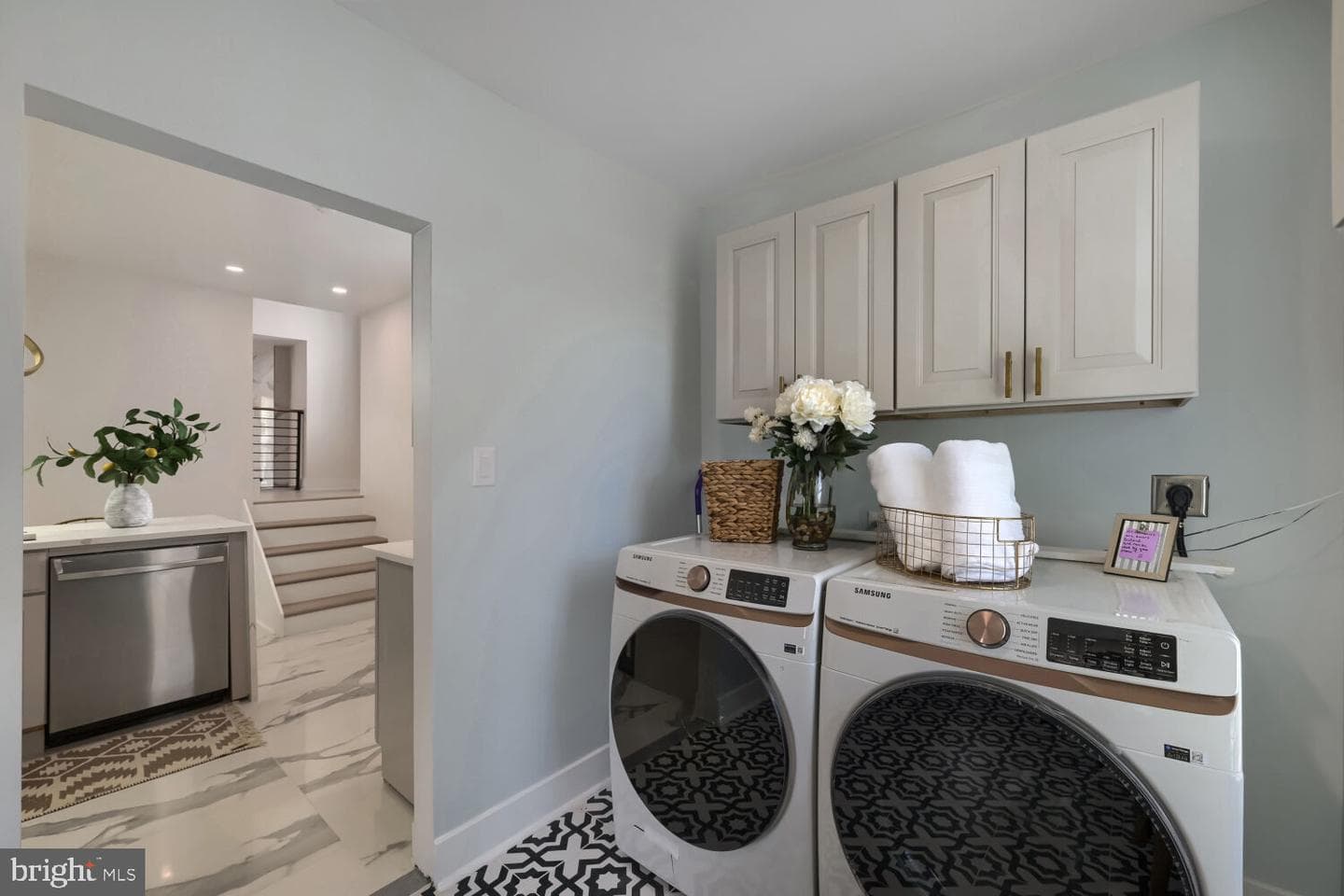 6235 Bellona Avenue photo 22