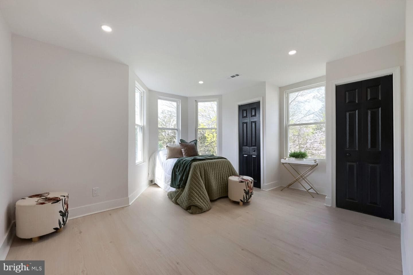 6235 Bellona Avenue photo 36