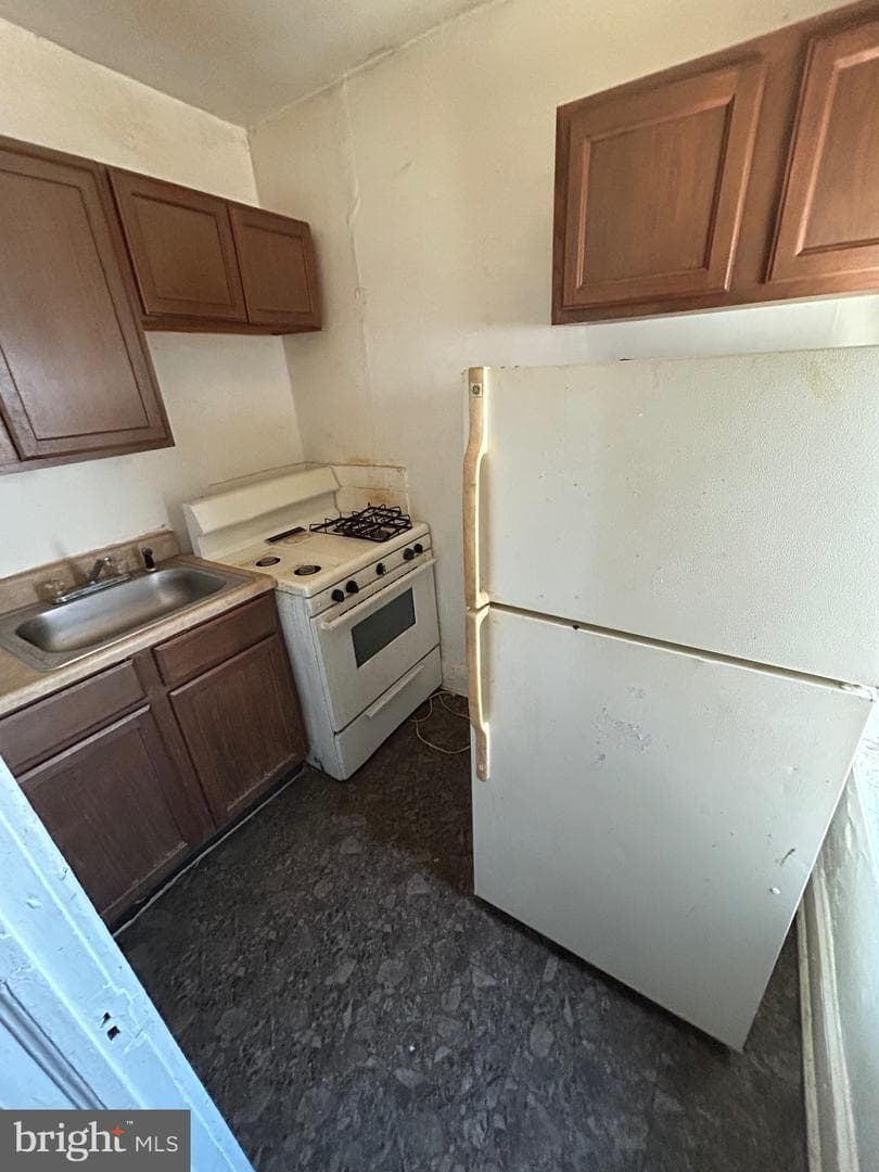 3206 Hayward Avenue photo 5