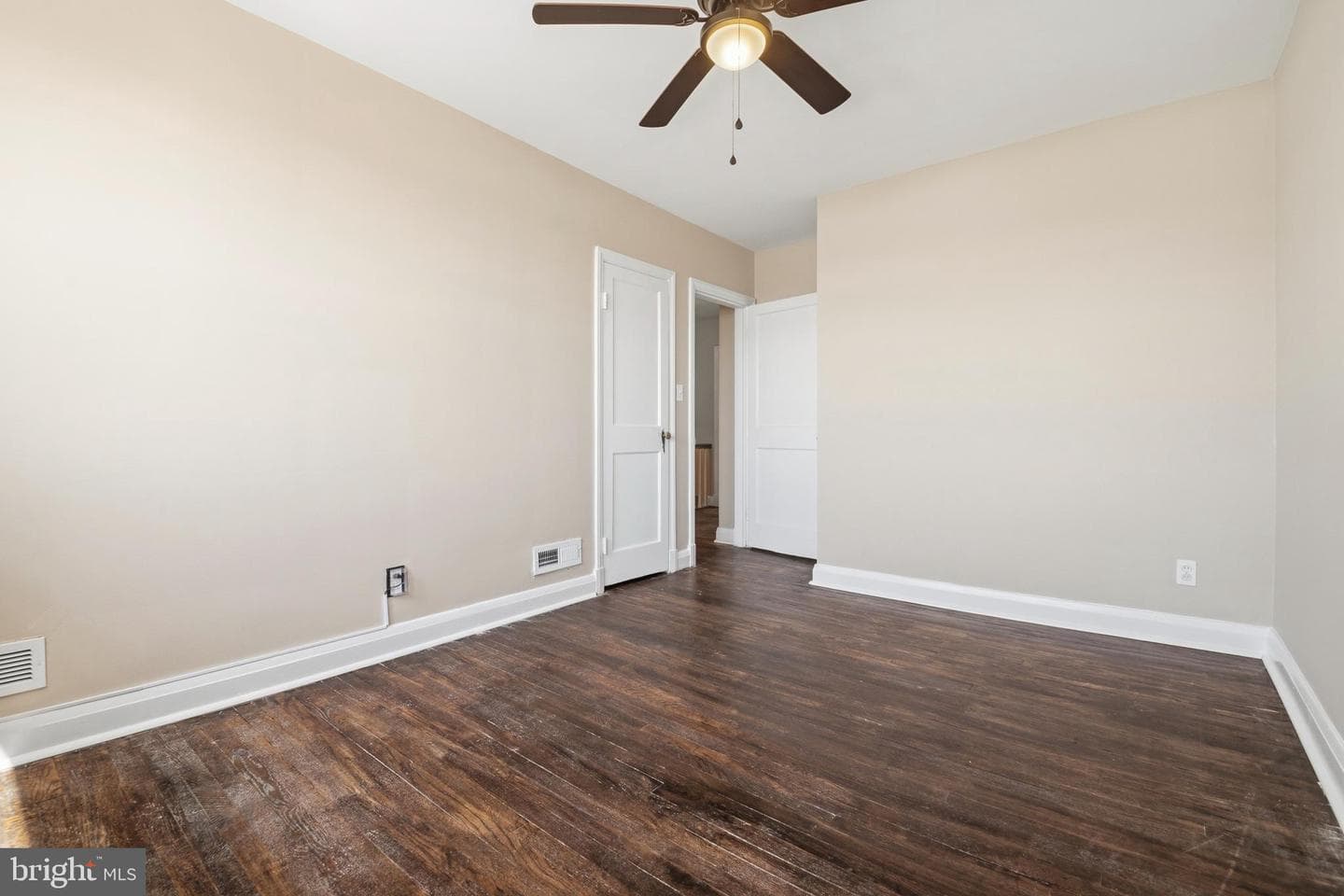1543 Sheffield Road photo 20