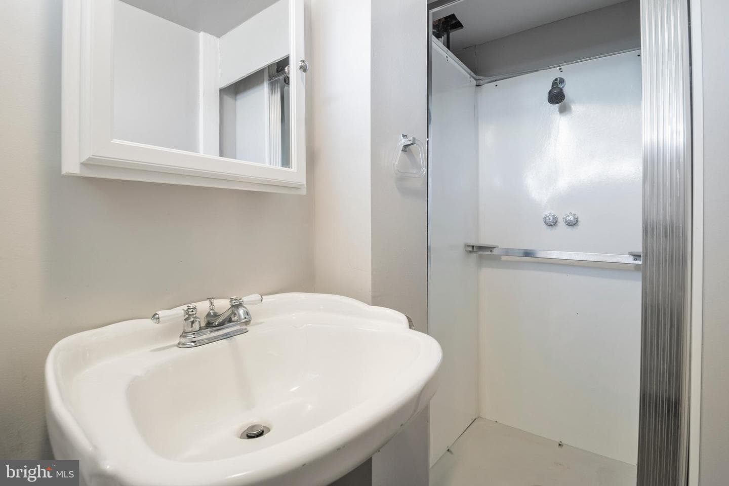 1543 Sheffield Road photo 27