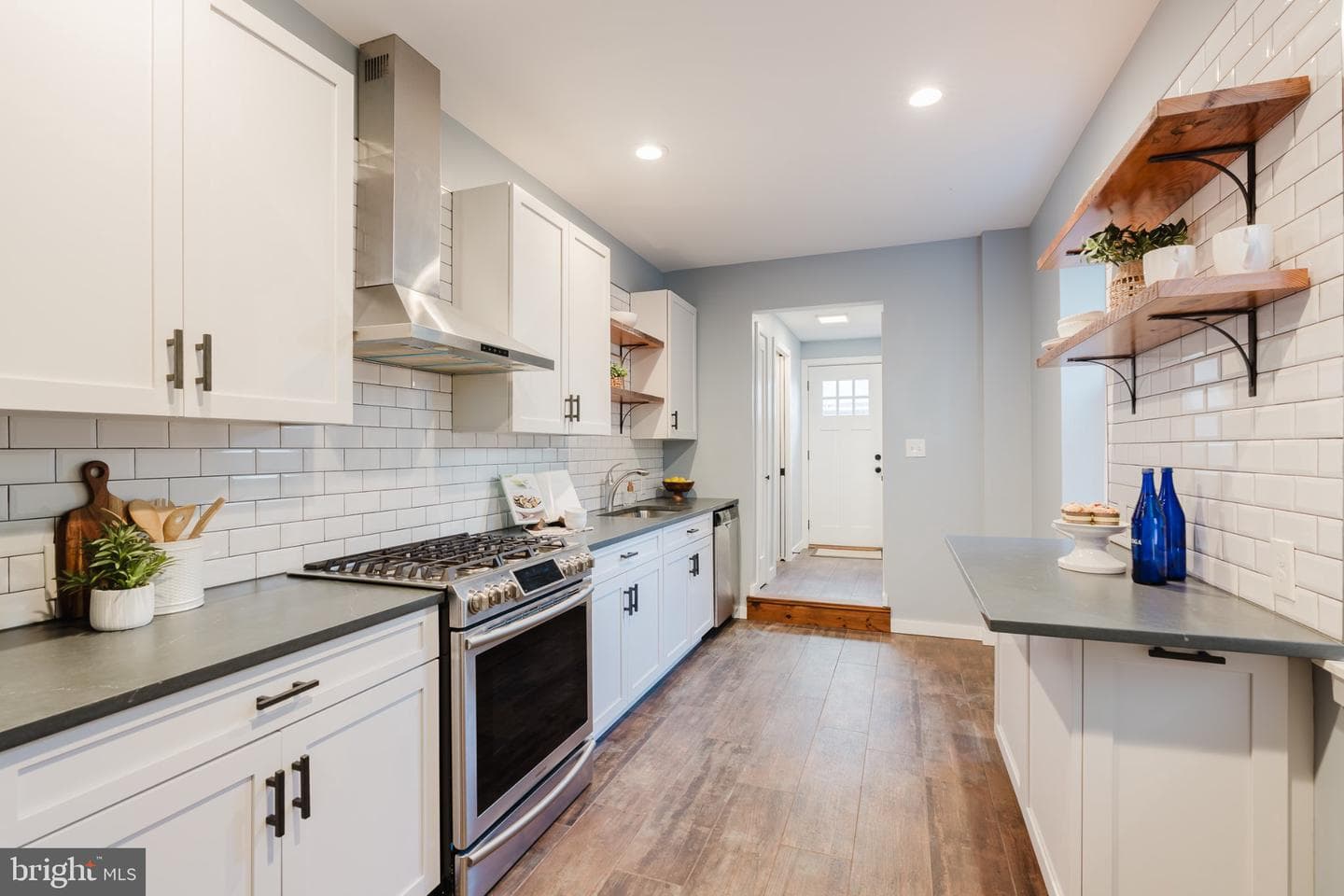 37 S Washington Street photo 12