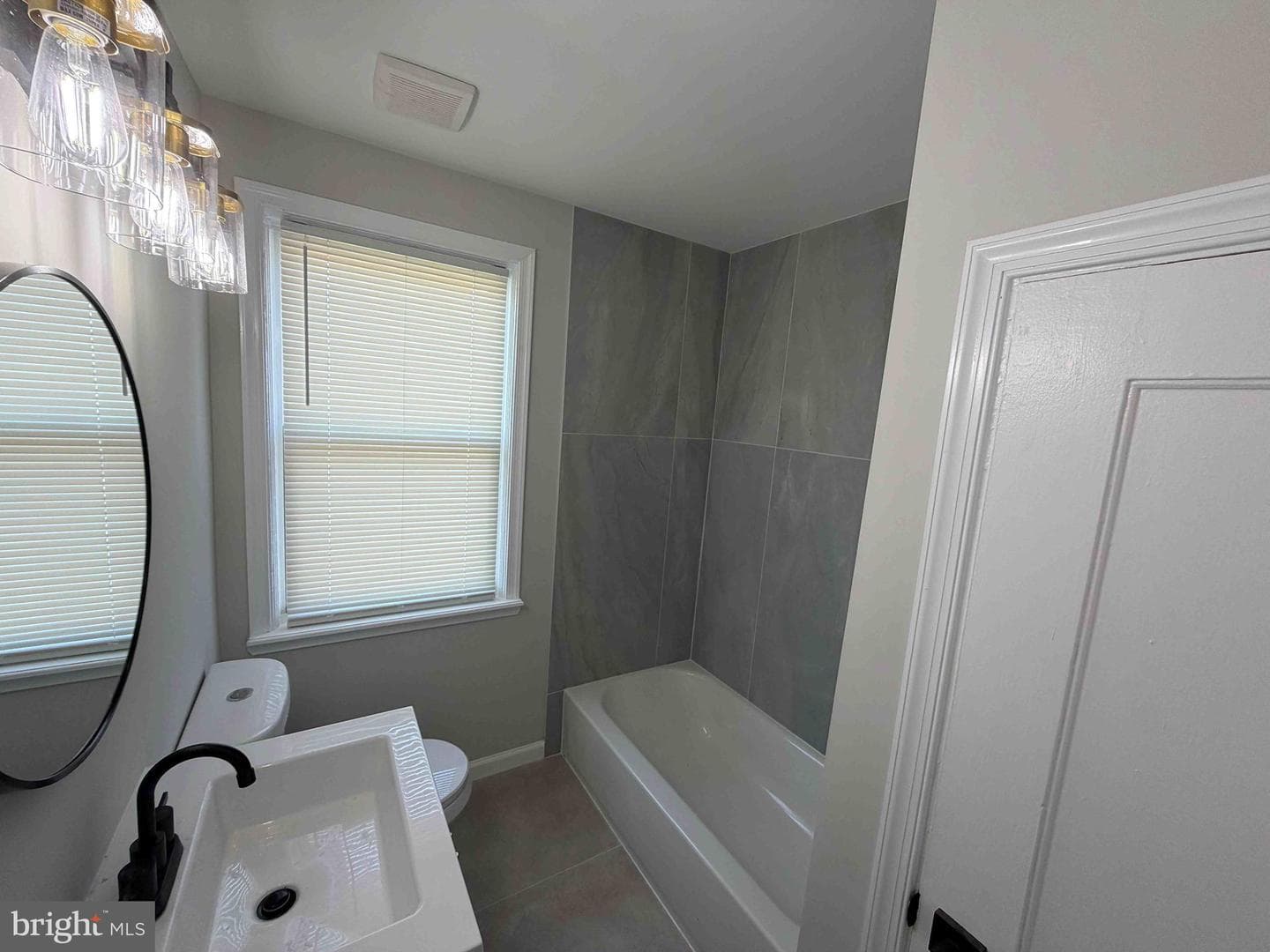 1535 E Cold Spring Lane photo 20