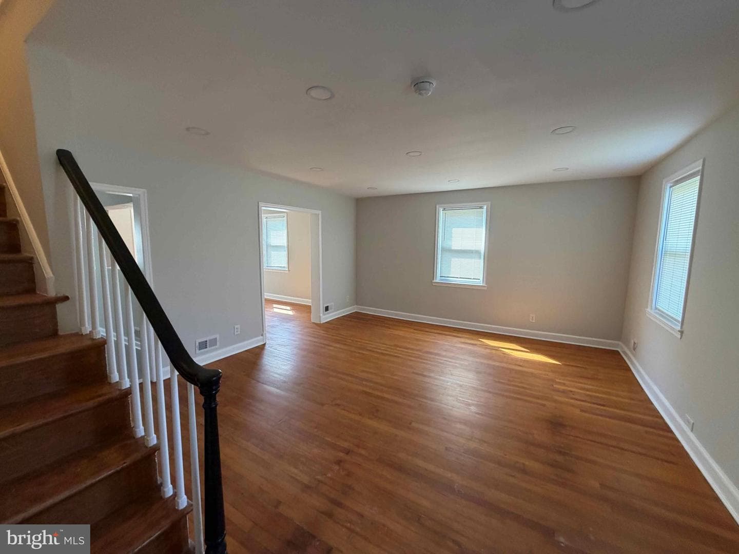 1535 E Cold Spring Lane photo 4