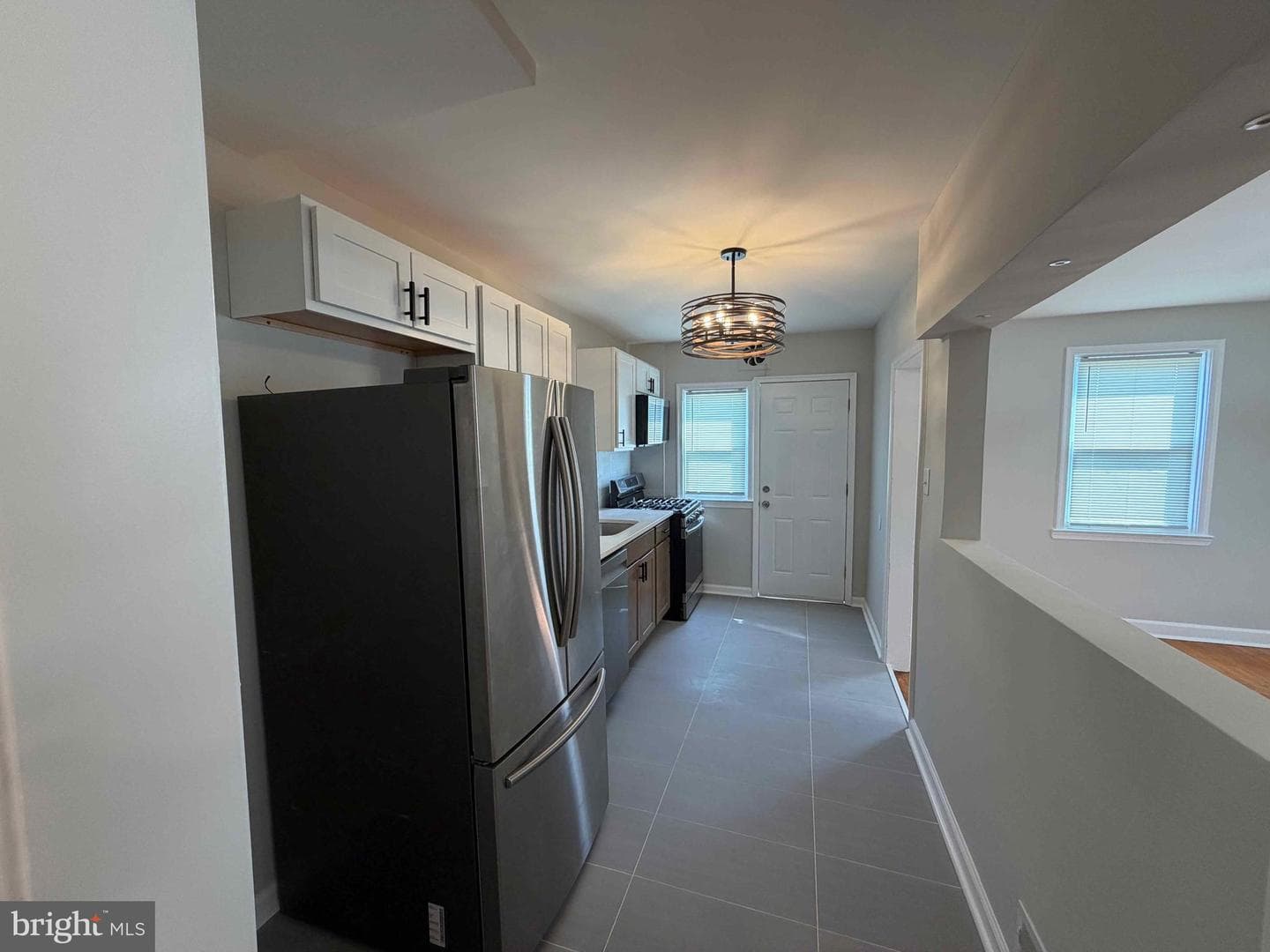 1535 E Cold Spring Lane photo 9