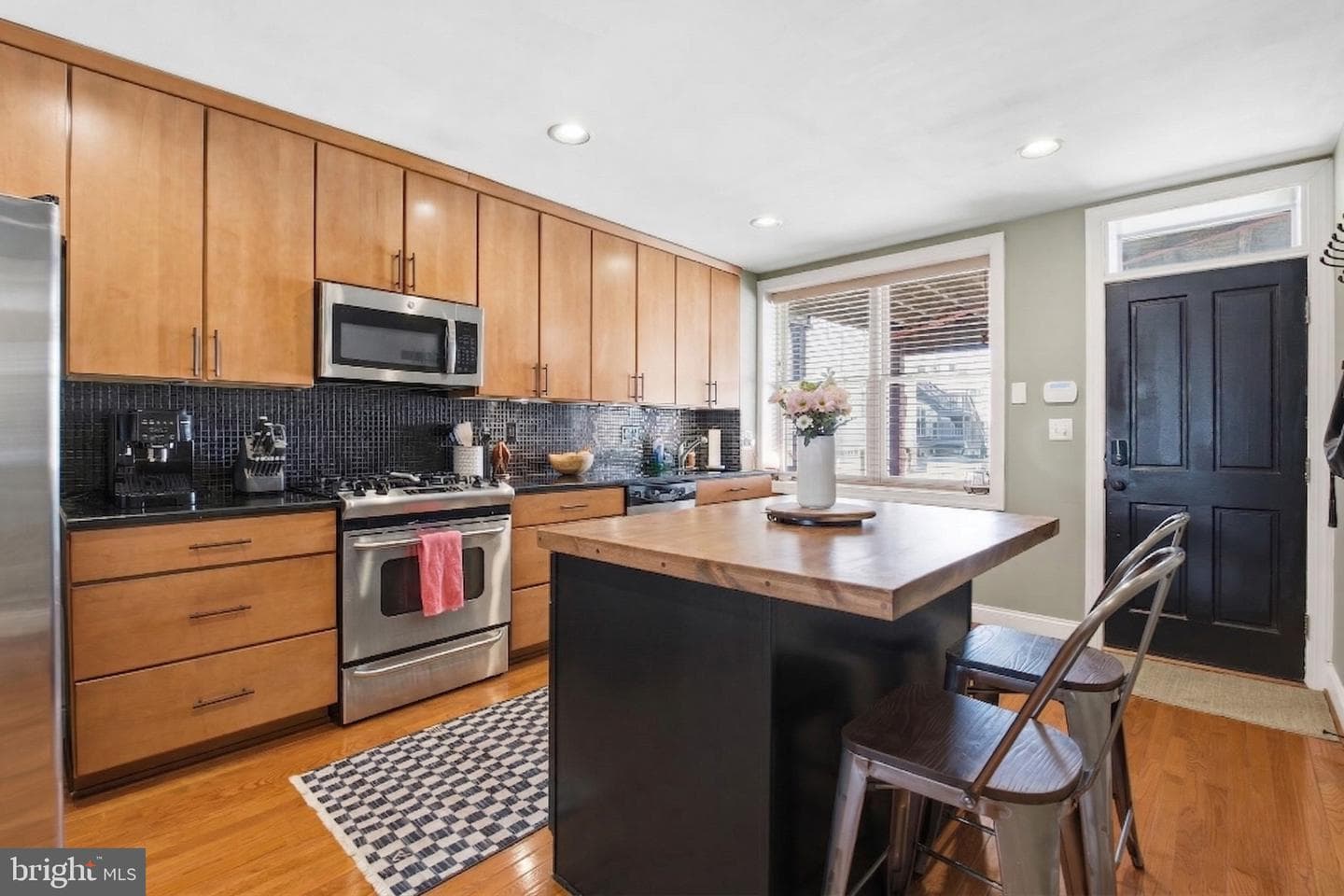3312 Fleet Street photo 6