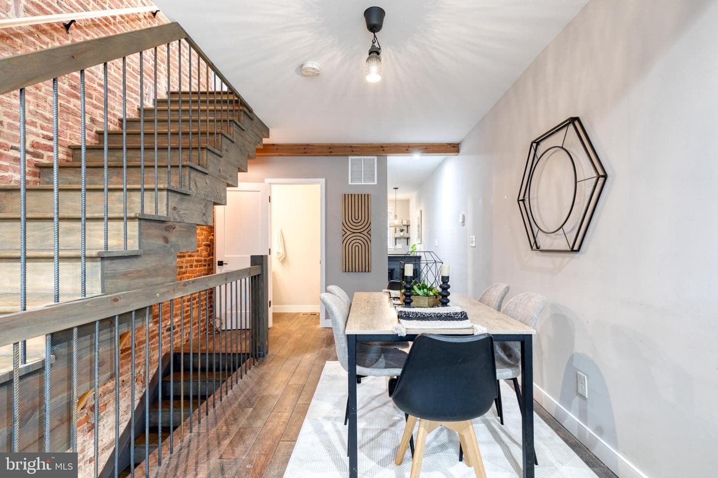 118 S Eaton Street photo 9