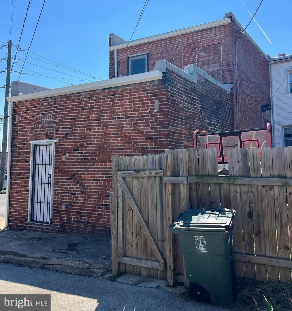 2301 Monroe Street N photo 19