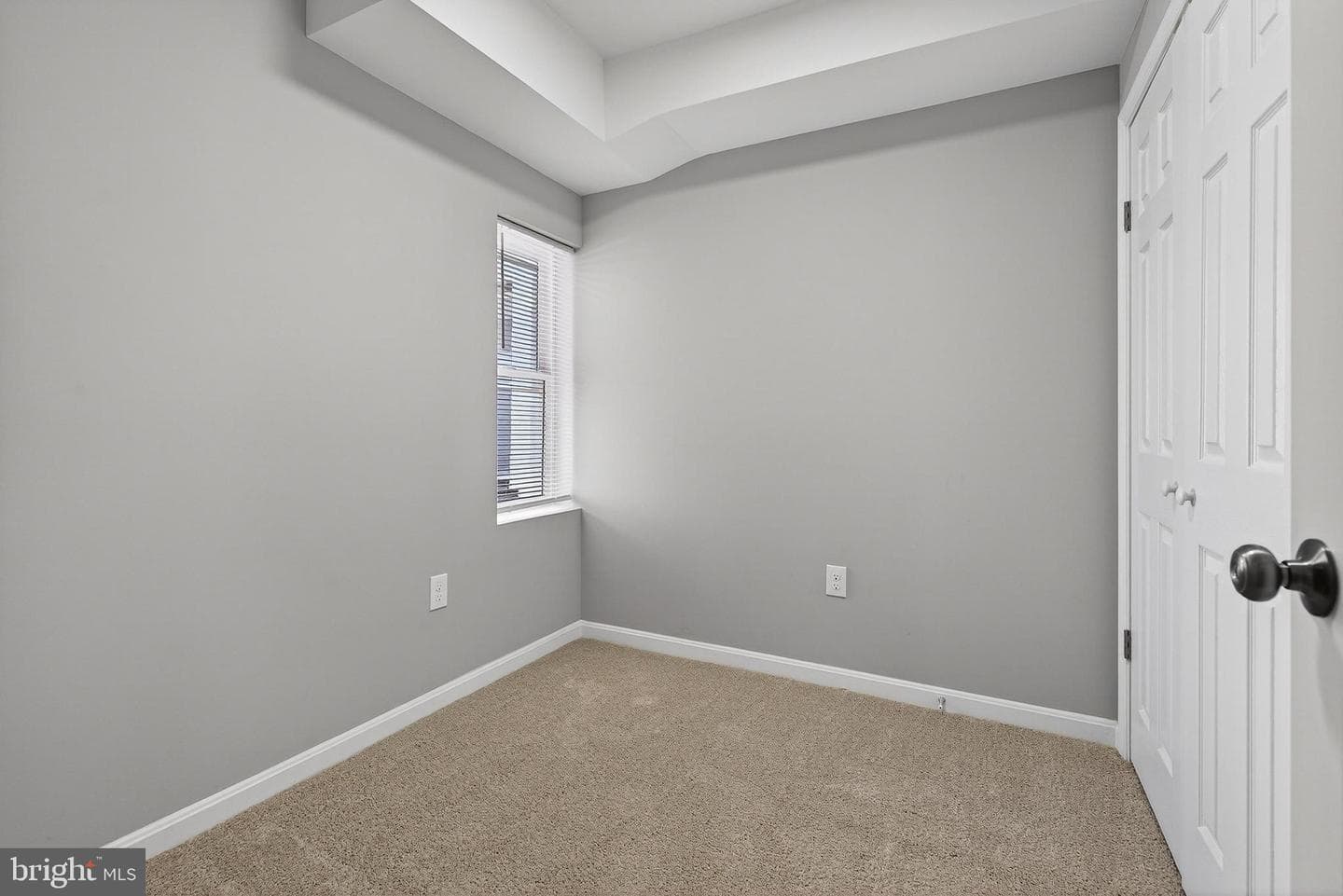 1134 N Fulton Avenue photo 11