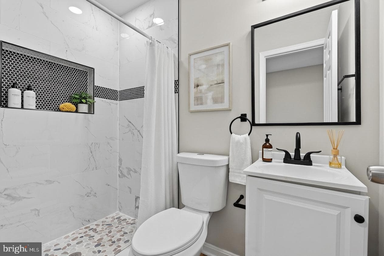 1134 N Fulton Avenue photo 21