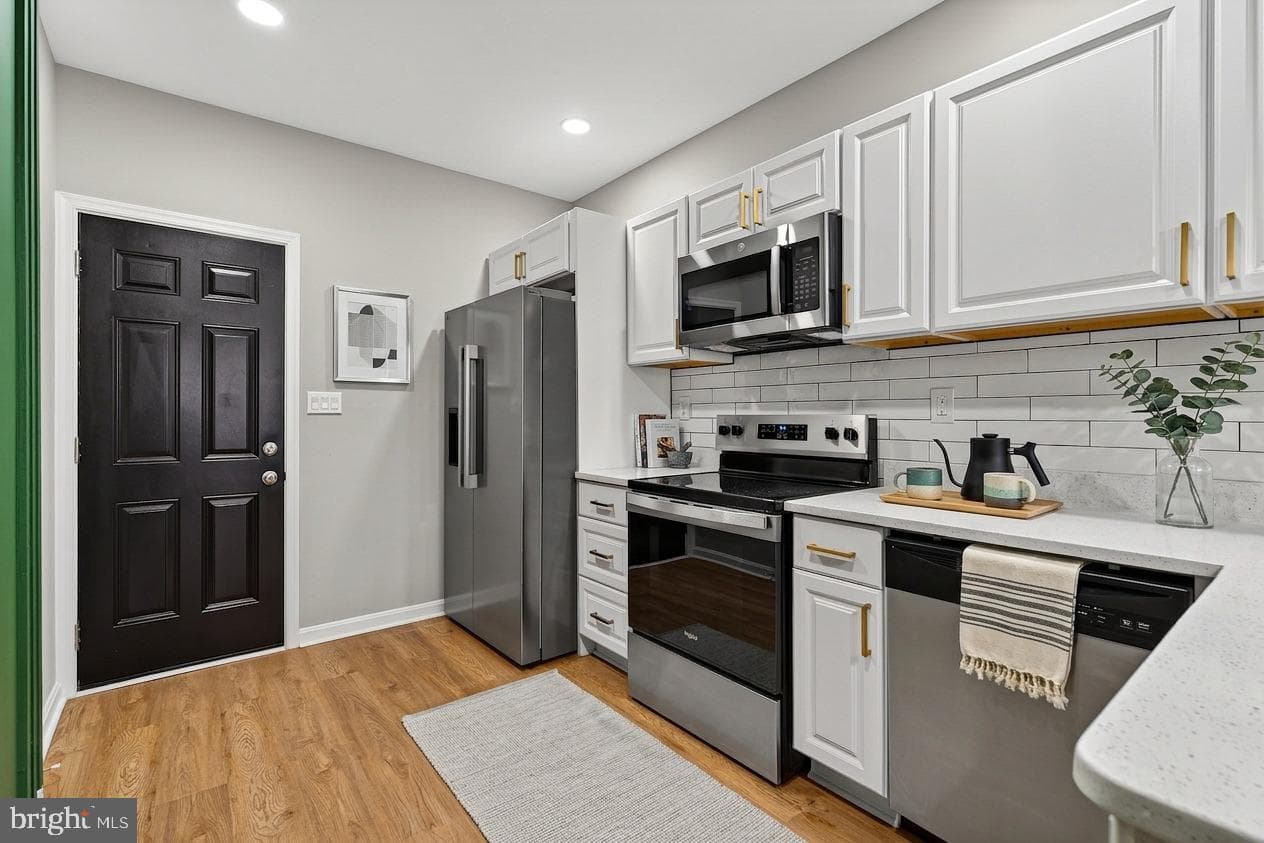 1134 N Fulton Avenue photo 27